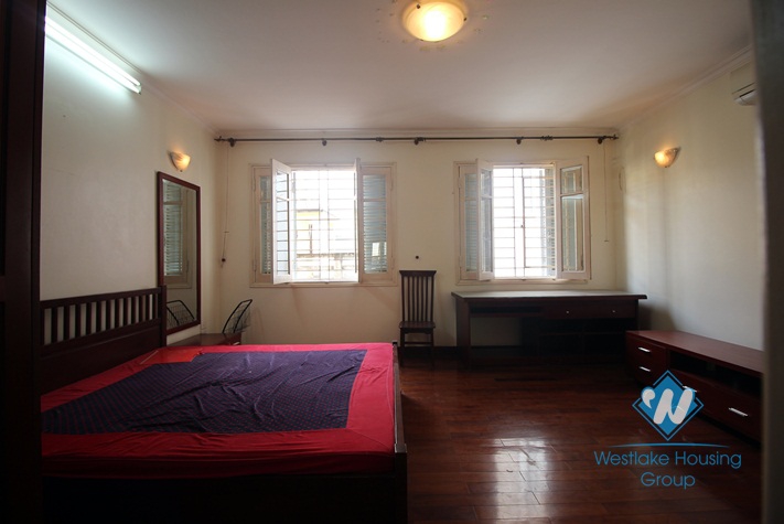 A comfortable house is available for rent in Tay Ho district, Hanoi